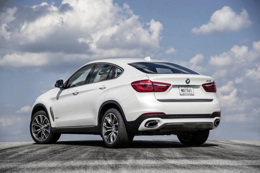  BMW X6 xDrive 5.0i 2015 года  (фото 68 из 113)